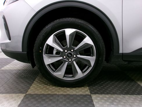 Used 2024 Ford Escape Platinum AWD/4WD image 16