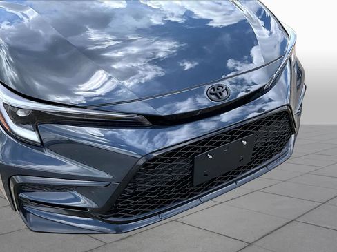 Used 2025 Toyota Corolla SE FWD image 29