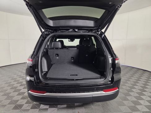 New 2026 Jeep Grand Cherokee Limited RWD image 20