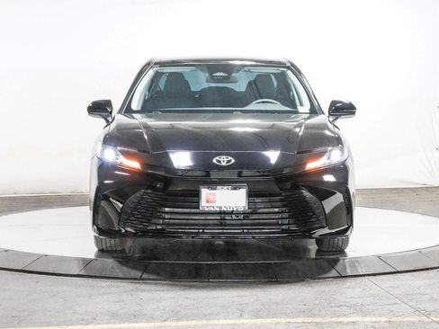 Used 2025 Toyota Camry LE FWD image 2
