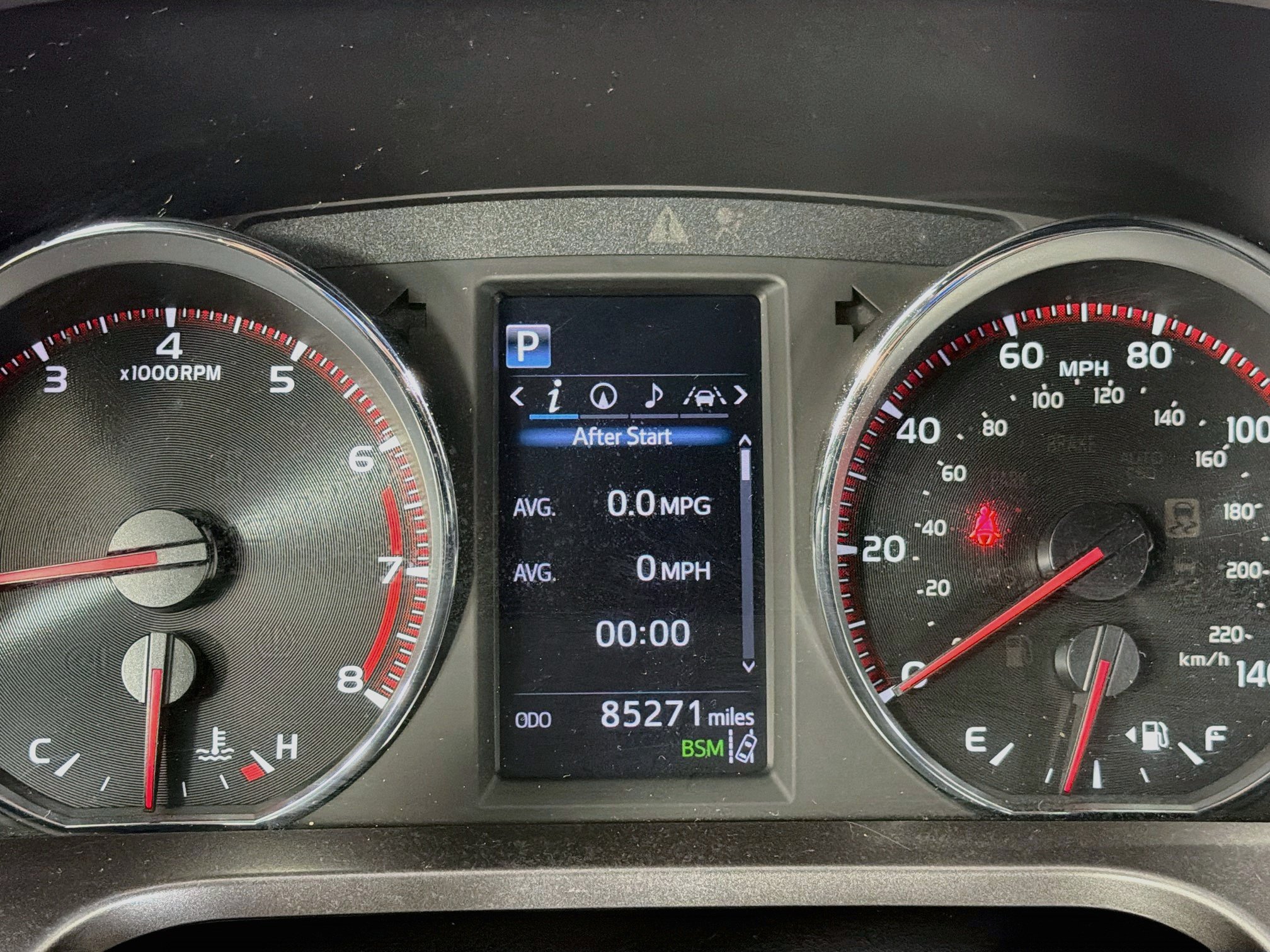 Used 2018 Toyota RAV4 SE w/ Power Extra Value Package AWD/4WD image 19
