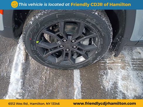 New 2025 Jeep Grand Cherokee Limited w/ MOPAR Finishing Package image 9