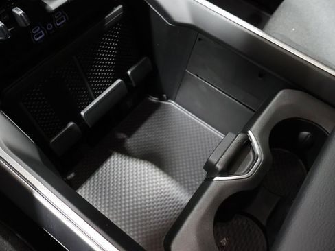 New 2026 RAM 1500 4x4 Crew Cab image 20