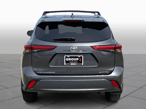 Used 2023 Toyota Highlander Limited image 4