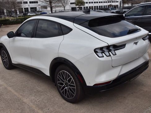 Used 2024 Ford Mustang Mach-E Premium image 9