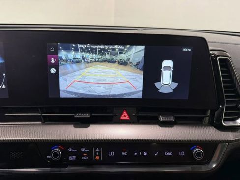 Used 2024 Kia Sportage SX image 18