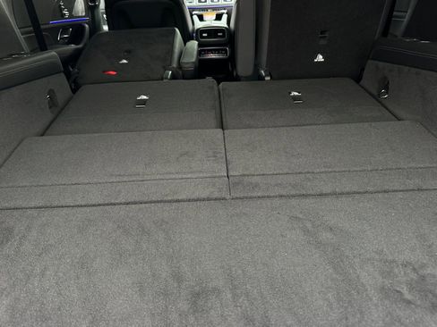 New 2026 Mercedes-Benz GLS 450 4MATIC image 36