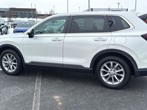Used 2023 Honda CR-V EX image 12