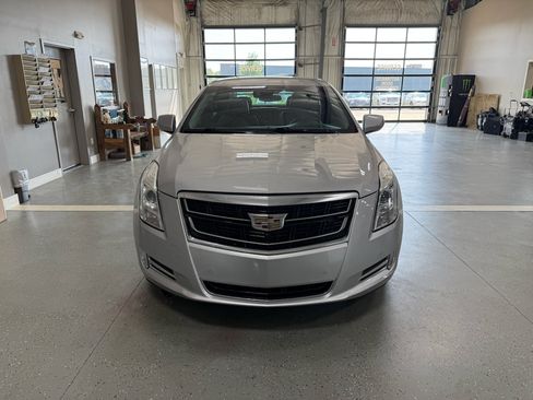 Used 2017 Cadillac XTS Premium Luxury w/ Driver Assist Package AWD/4WD image 3