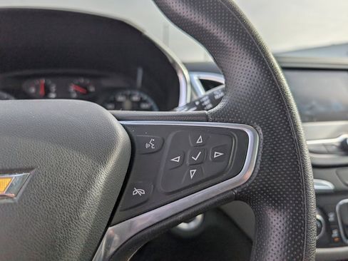 Used 2023 Chevrolet Equinox LS image 12