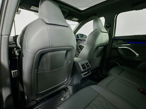 Used 2025 Audi SQ5 Premium Plus w/ Premium Plus Package image 24