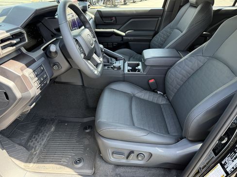 New 2026 Toyota 4Runner TRD Off-Road Premium AWD/4WD image 23