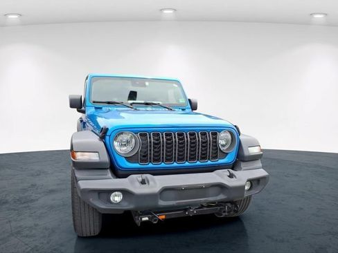 Used 2024 Jeep Wrangler Unlimited Sport AWD/4WD image 4