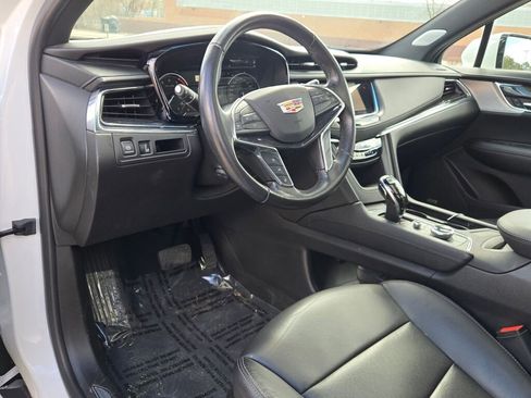 Used 2021 Cadillac XT5 Premium Luxury image 24