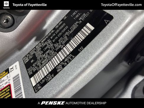 Used 2023 Toyota Highlander Platinum image 39