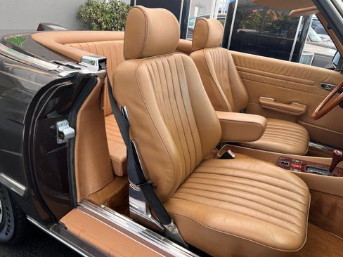 Used 1987 Mercedes-Benz 560 SL image 43