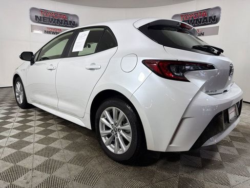 Used 2025 Toyota Corolla SE FWD image 5