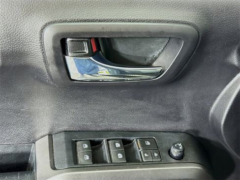 Certified 2020 Toyota Tacoma TRD Sport image 22