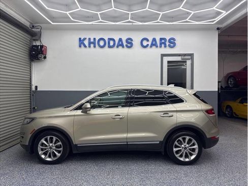 Used 2015 Lincoln MKC FWD w/ Equipment Group 101A Select image 1