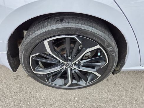Used 2024 Nissan Altima 2.5 SR FWD image 34