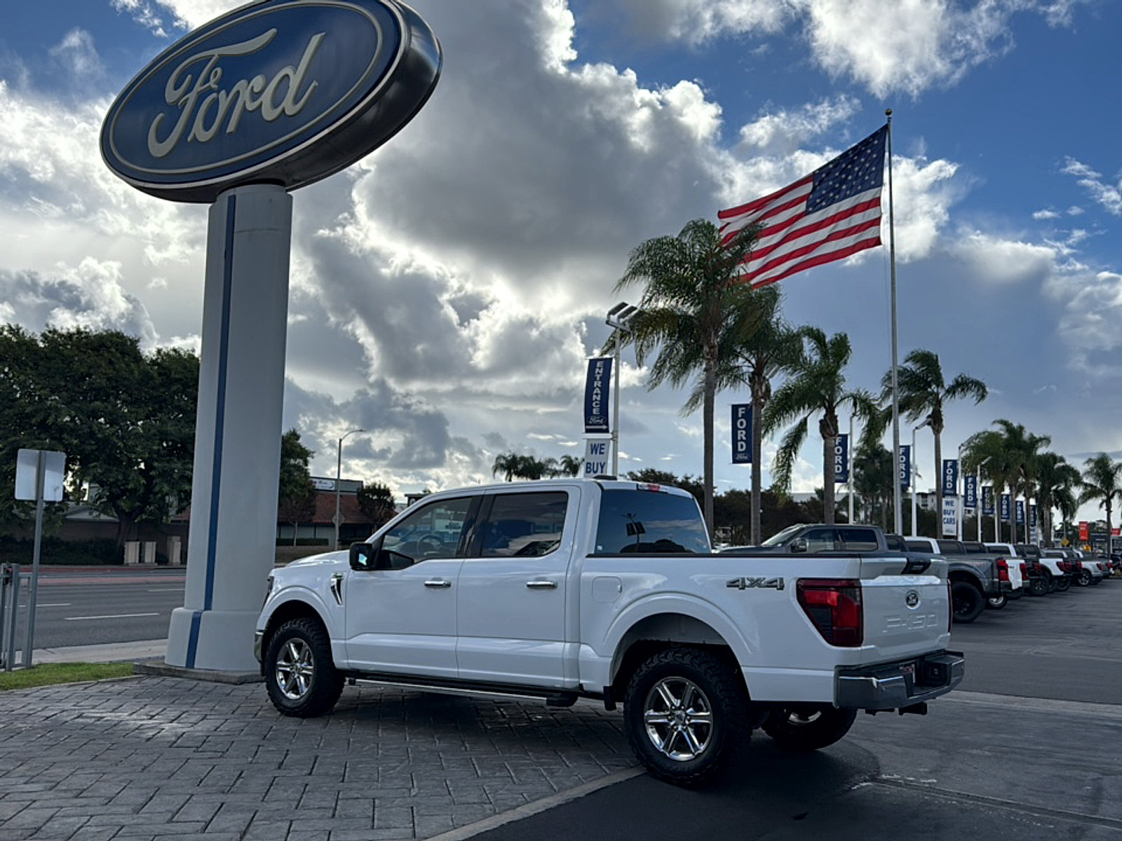 Used 2024 Ford F150 XLT w/ Tow/Haul Package AWD/4WD image 10