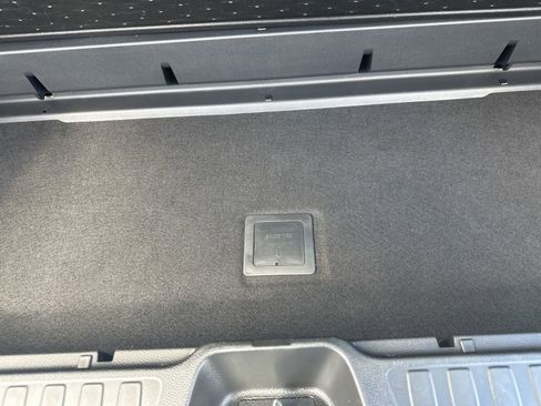 Used 2019 Honda Pilot Touring image 32