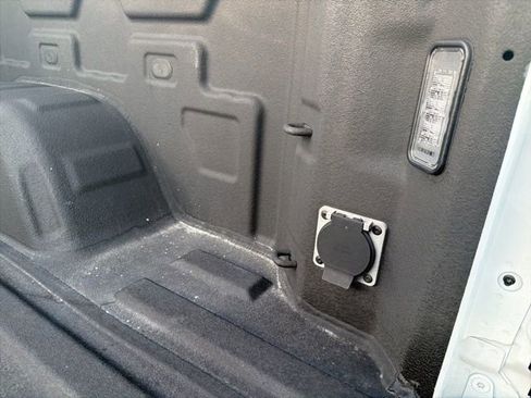 Used 2023 GMC Sierra 1500 SLT w/ SLT Premium Package image 36