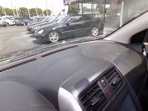 Used 2019 Nissan Versa SV FWD image 44