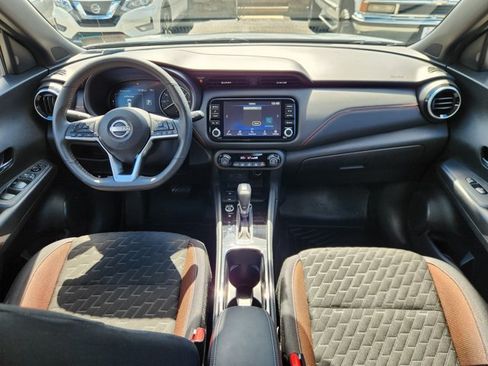 Certified 2023 Nissan Kicks SR FWD image 8