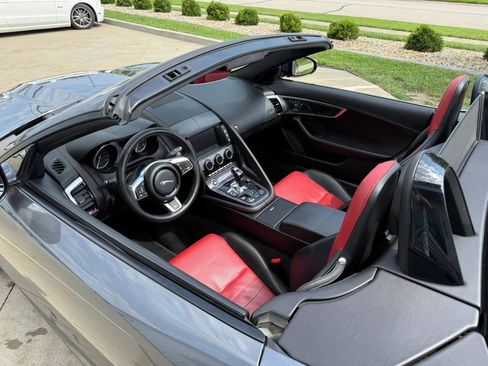 Used 2018 Jaguar F-TYPE R AWD/4WD image 24