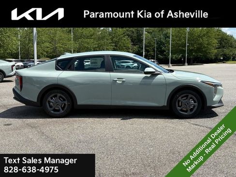 New 2026 Kia K4 FWD image 7