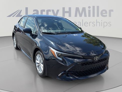 Used 2023 Toyota Corolla SE w/ Carpet Mat Package (TMS) FWD image 7