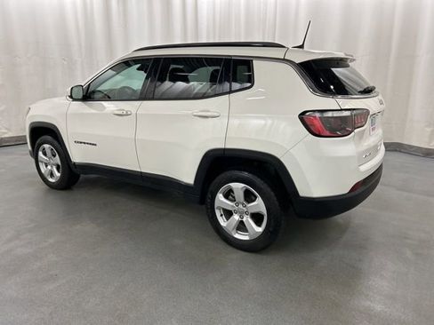 Used 2021 Jeep Compass Latitude image 3