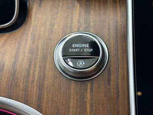 Used 2024 Mercedes-Benz CLE 300 4MATIC Coupe image 15