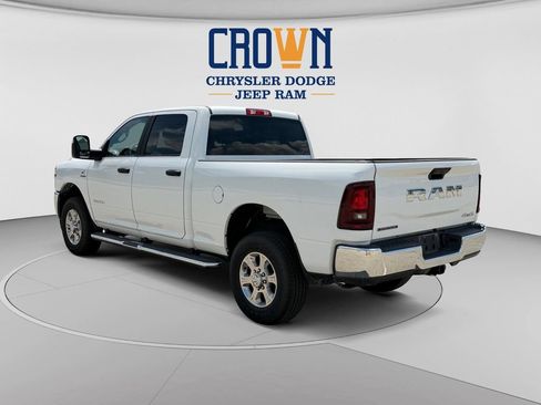Used 2026 RAM 2500 Big Horn AWD/4WD image 5