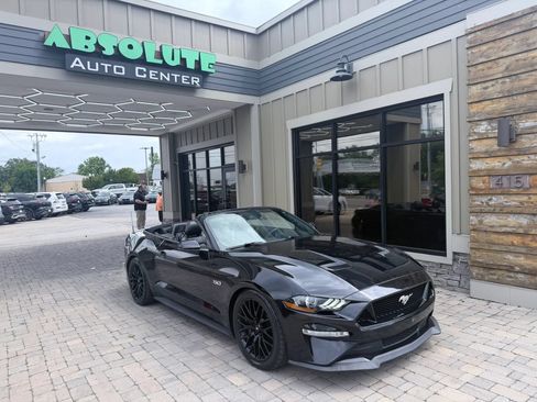 Used 2018 Ford Mustang GT Premium w/ GT Performance Package RWD image 1