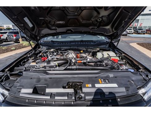 Used 2025 Ford F250 XLT w/ Black Appearance Package image 30