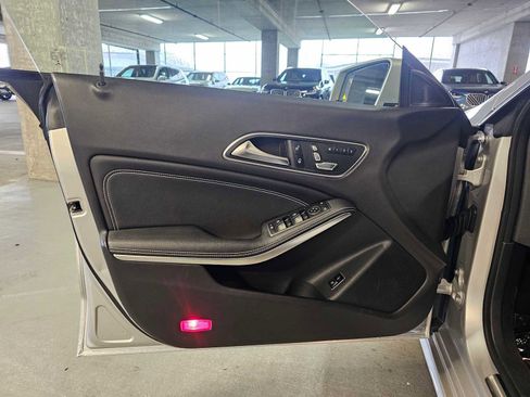 Used 2018 Mercedes-Benz CLA 250 image 23