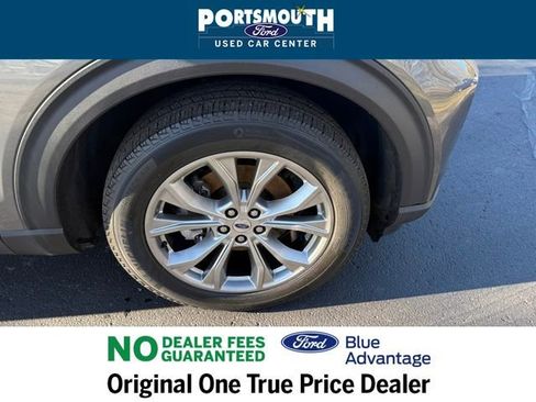 Used 2022 Ford Explorer XLT w/ Equipment Group 202A image 41
