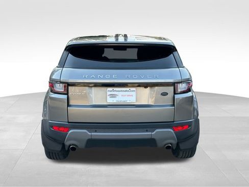 Used 2019 Land Rover Range Rover Evoque SE Premium image 4