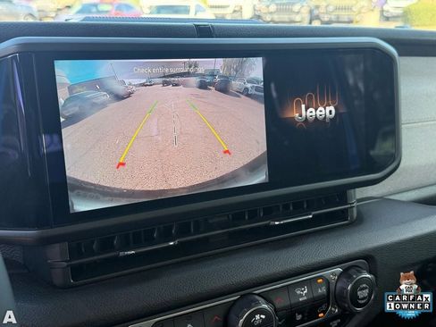 Certified 2025 Jeep Wrangler Sport S image 20