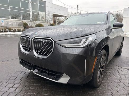 Certified 2025 BMW X3 xDrive30i w/ Premium Package image 1