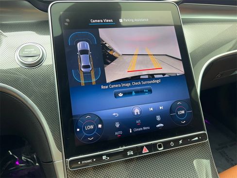 Used 2025 Mercedes-Benz C 300 Sedan image 61