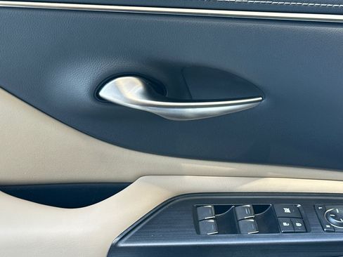 Used 2021 Lexus ES 350 w/ Accessory Package FWD image 14