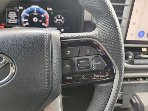 Used 2024 Toyota Tundra Limited image 16