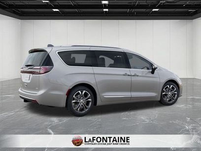 New 2026 Chrysler Pacifica Pinnacle