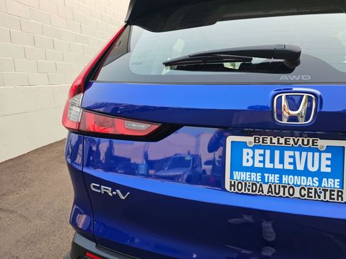 Used 2023 Honda CR-V LX image 16