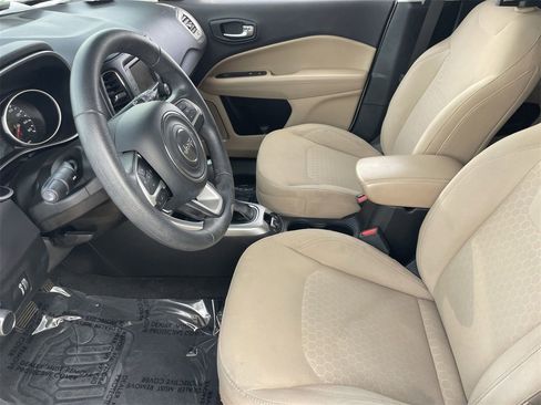 Used 2018 Jeep Compass Sport image 18