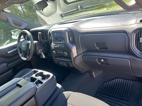 Used 2021 Chevrolet Silverado 1500 Custom AWD/4WD image 20