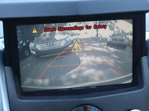 Used 2011 Cadillac SRX Luxury image 35